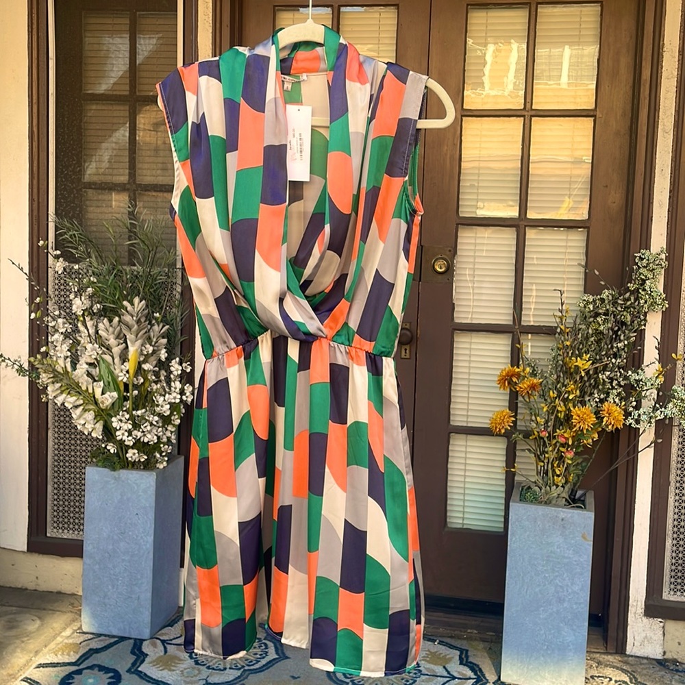 Collective Concepts Green Navy Coral and Cream Geometric Mini Dress